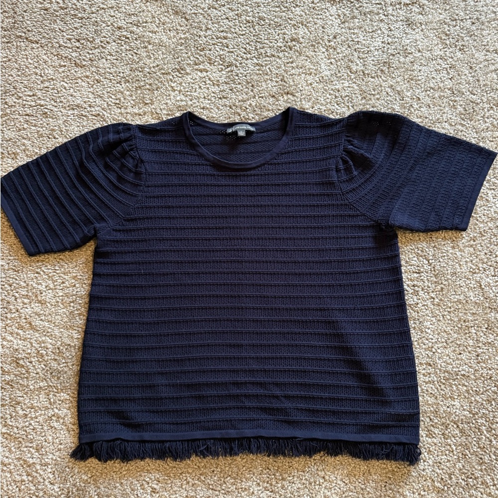 Adrianna Papell Navy Short Sleeve Sweater with Fringe Bottom large brand new